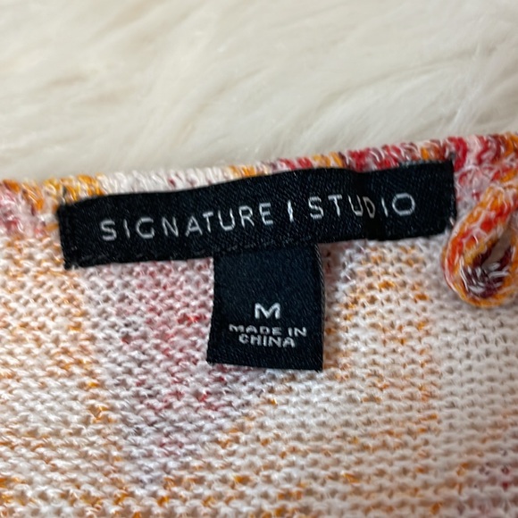 Signature 1 Studio Diamond Pattern Sweater - Picture 5 of 8